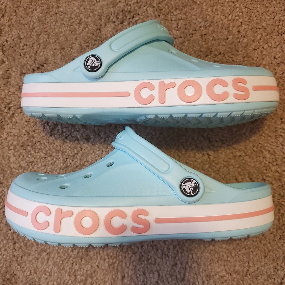 CROCS Size 8